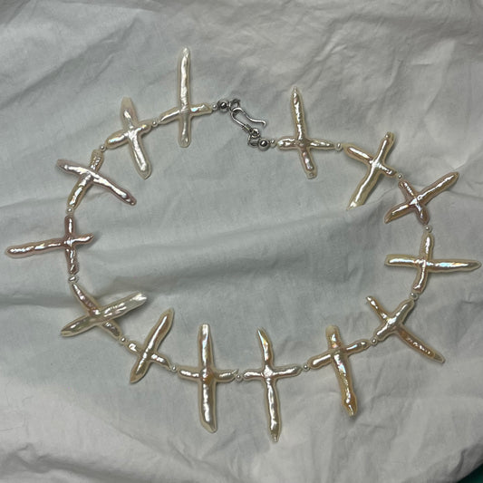 cross choker